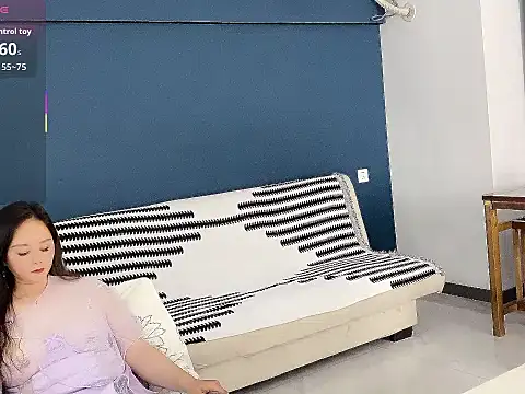 Snapshot of xiaoxiao-5200 chatting on December 16, 2025, 1:37 pm xiaoxiao-5200 online show from December 16, 2025, 1:37 pm