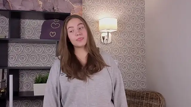 RuthFreeley online show from December 15, 2025, 3:51 pm