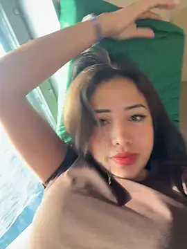 Snapshot of Serena_reinaa chatting on December 20, 2025, 11:51 pm Serena reinaa online show from December 20, 2025, 11:51 pm