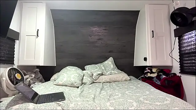 YareliON online show from January 8, 2026, 4:57 pm