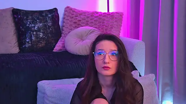 TheaMalekoo online show from March 8, 2026, 8:06 am