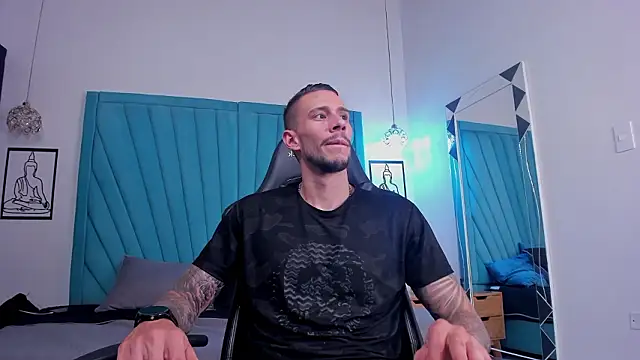 J king   online show from March 16, 2026, 8:33 pm