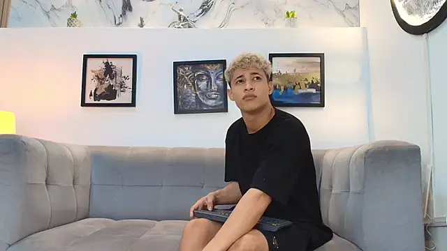 YOUNG GUYS1 online show from April 19, 2026, 7:20 am