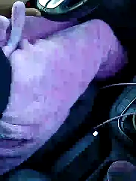 Julie9toma online show from December 15, 2025, 9:26 am