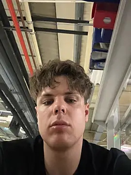 GymGuy0505 online show from March 17, 2026, 12:46 am