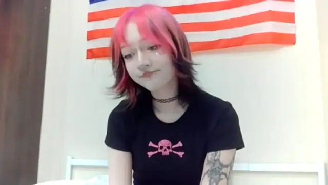 Shine Luna online show from February 23, 2026, 7:14 pm