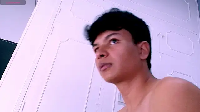 Joseph Gonzalez online show from April 16, 2026, 9:39 pm