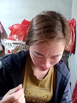 little-effy online show from March 9, 2026, 7:56 am