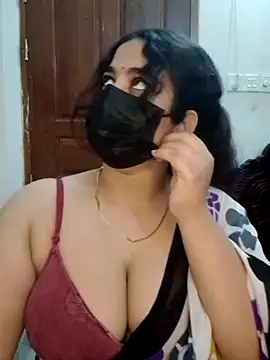 nosrat014 online show from April 4, 2026, 9:05 am