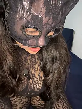 Snapshot of HannaSierra chatting on June 17, 2026, 11:58 pm HannaSierra online show from June 17, 2026, 11:58 pm