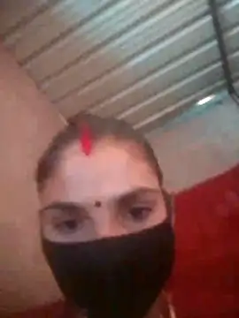 Laxmi9090 online show from February 8, 2026, 7:39 am