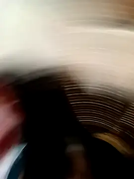 Snapshot of BEST-LOVER-1 chatting on December 19, 2025, 6:10 pm BEST-LOVER-1 online show from December 19, 2025, 6:10 pm