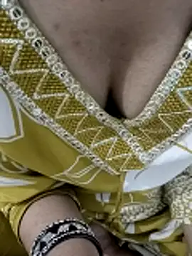 Snapshot of BEST-LOVER-1 chatting on March 1, 2026, 7:36 pm BEST-LOVER-1 online show from March 1, 2026, 7:36 pm