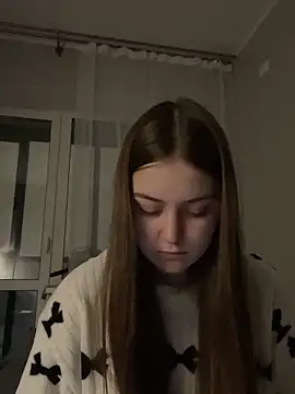 Yaseniya  online show from February 2, 2026, 12:53 am