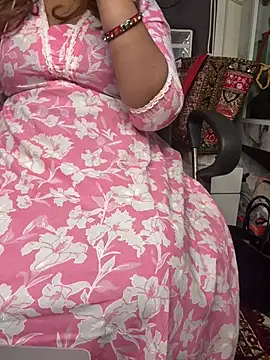 butterflyslay online show from February 5, 2026, 2:29 am