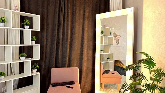 ViollaBloom online show from February 27, 2026, 6:41 pm