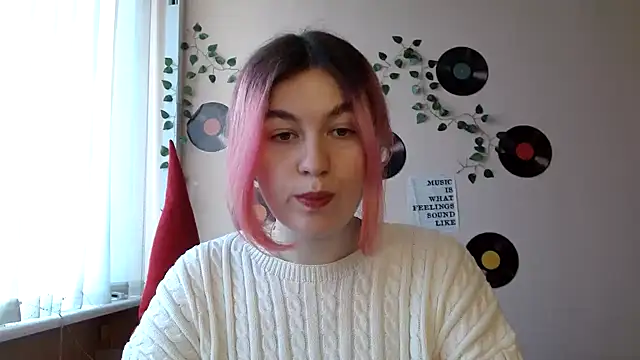 Snapshot of Aura__Myst chatting on December 18, 2025, 12:42 pm Aura Myst online show from December 18, 2025, 12:42 pm