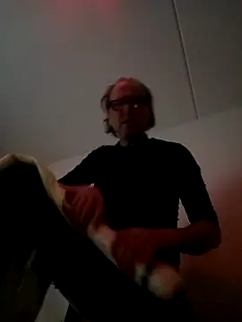 Olivassl22 online show from March 31, 2026, 6:54 pm