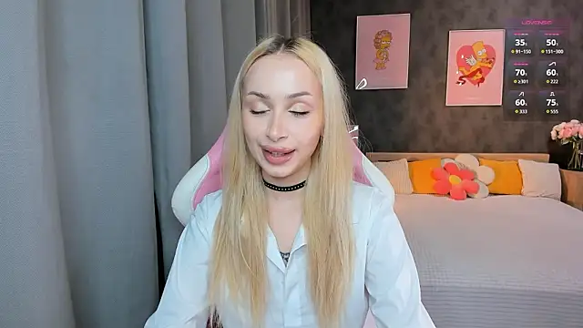 LanaMiracle online show from February 26, 2026, 4:01 am