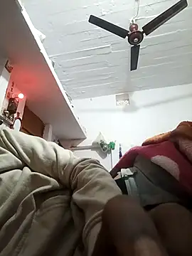 Snapshot of Lovely_priya1001 chatting on December 16, 2025, 2:27 am Lovely priya1001 online show from December 16, 2025, 2:27 am