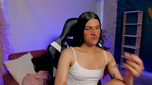 Bianca baldwin  online show from March 5, 2026, 9:33 pm