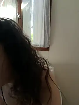 CoquineCharmeuse online show from April 7, 2026, 12:18 pm