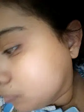 Rousse uwu online show from February 10, 2026, 3:44 pm