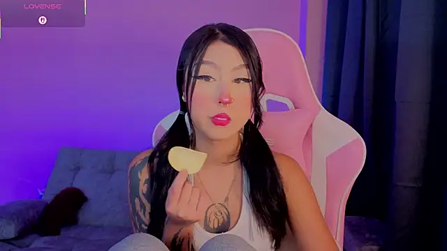 sharonbone online show from June 5, 2026, 11:54 pm