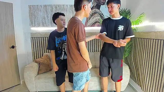 Snapshot of Just4life242 chatting on December 16, 2025, 6:17 am Just4life242 online show from December 16, 2025, 6:17 am