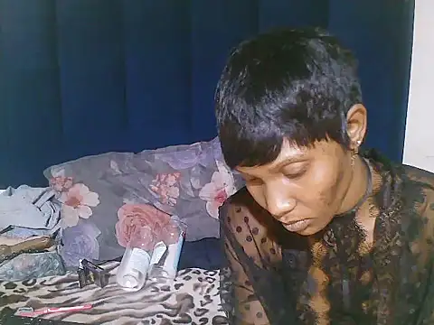 slendercupid online show from February 9, 2026, 5:33 pm