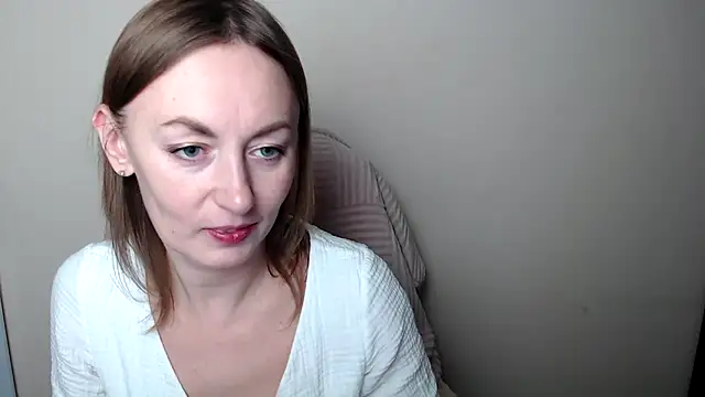 LiaSeass  online show from February 16, 2026, 12:59 pm