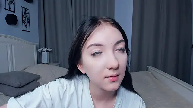 JanettVeld online show from December 15, 2025, 10:10 am