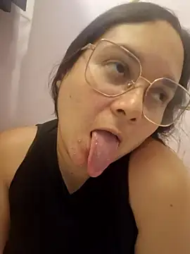 liababylia online show from January 10, 2026, 11:11 pm