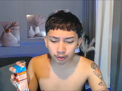 dylan hardfucker online show from March 16, 2026, 1:48 pm