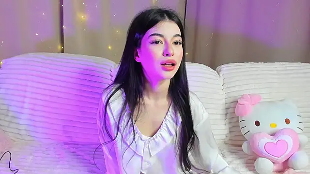 Snapshot of LisaColee chatting on June 16, 2026, 6:19 pm LisaColee online show from June 16, 2026, 6:19 pm