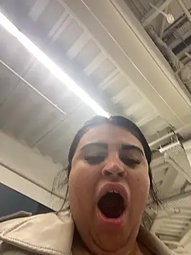 Snapshot of Curvybabesxxo chatting on February 16, 2026, 7:12 pm Curvybabesxxo online show from February 16, 2026, 7:12 pm