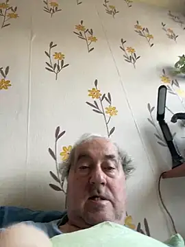 csikar online show from March 1, 2026, 8:14 am