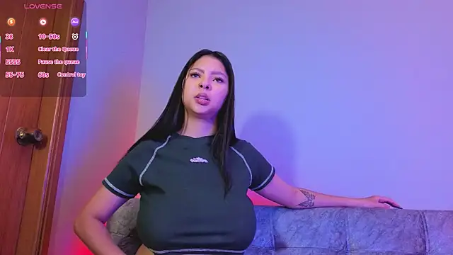 melanimorgan1 online show from April 16, 2026, 4:02 am