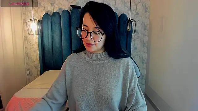 Lovely-martina online show from December 16, 2025, 1:26 pm