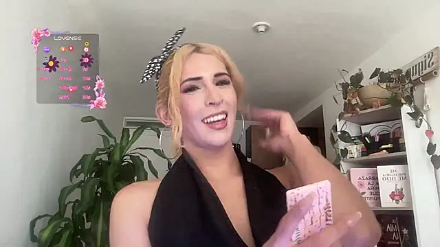 Snapshot of isa_fox_23 chatting on January 12, 2026, 8:04 pm isa fox 23 online show from January 12, 2026, 8:04 pm