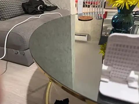 Sencebens online show from February 15, 2026, 2:34 am