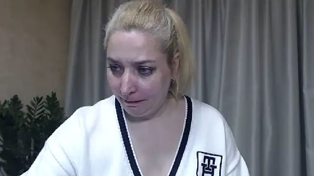 sweetpussy13 online show from April 19, 2026, 5:41 am