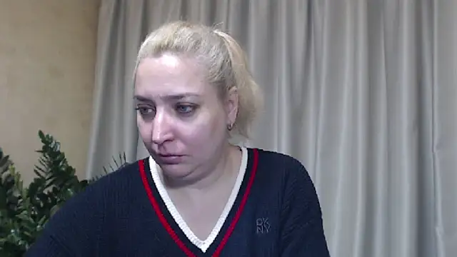 sweetpussy13 online show from November 3, 2025, 7:13 am