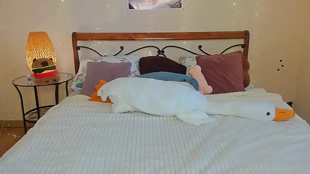 miya soft online show from April 24, 2026, 1:40 am