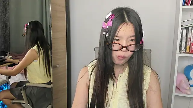 Snapshot of amiya_cute chatting on February 22, 2026, 3:13 pm amiya cute online show from February 22, 2026, 3:13 pm