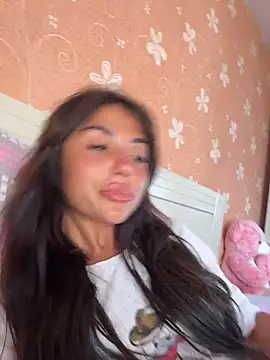 SilkyMira online show from June 7, 2026, 1:49 pm