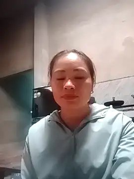 Snapshot of honey-kis chatting on December 15, 2025, 5:02 am honey-kis online show from December 15, 2025, 5:02 am