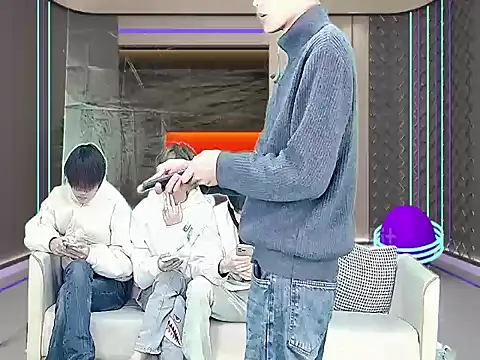 yujiannanpu online show from December 19, 2025, 3:14 pm