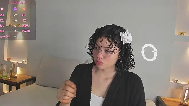 chloe cortez online show from April 18, 2026, 11:56 am