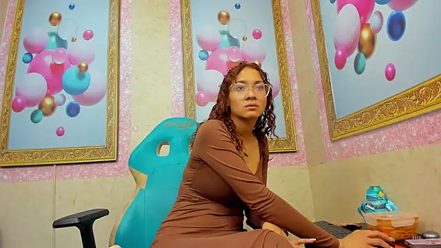 Jadde Greyy  online show from February 24, 2026, 2:34 am